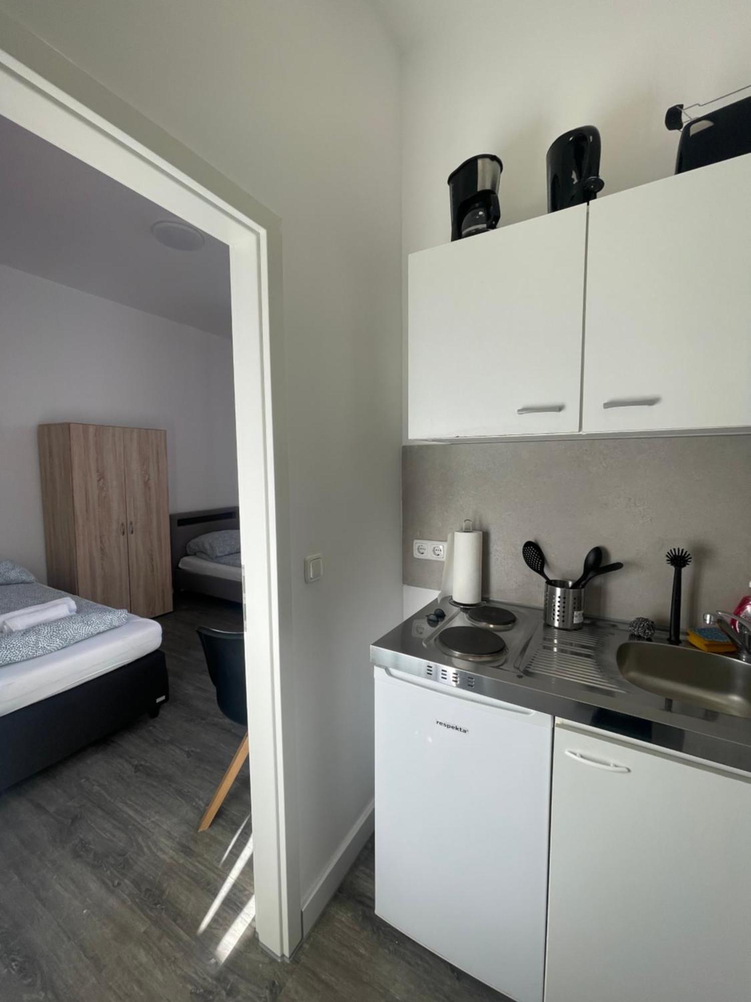 Comfortable Hostel In Wesseling Exteriör bild