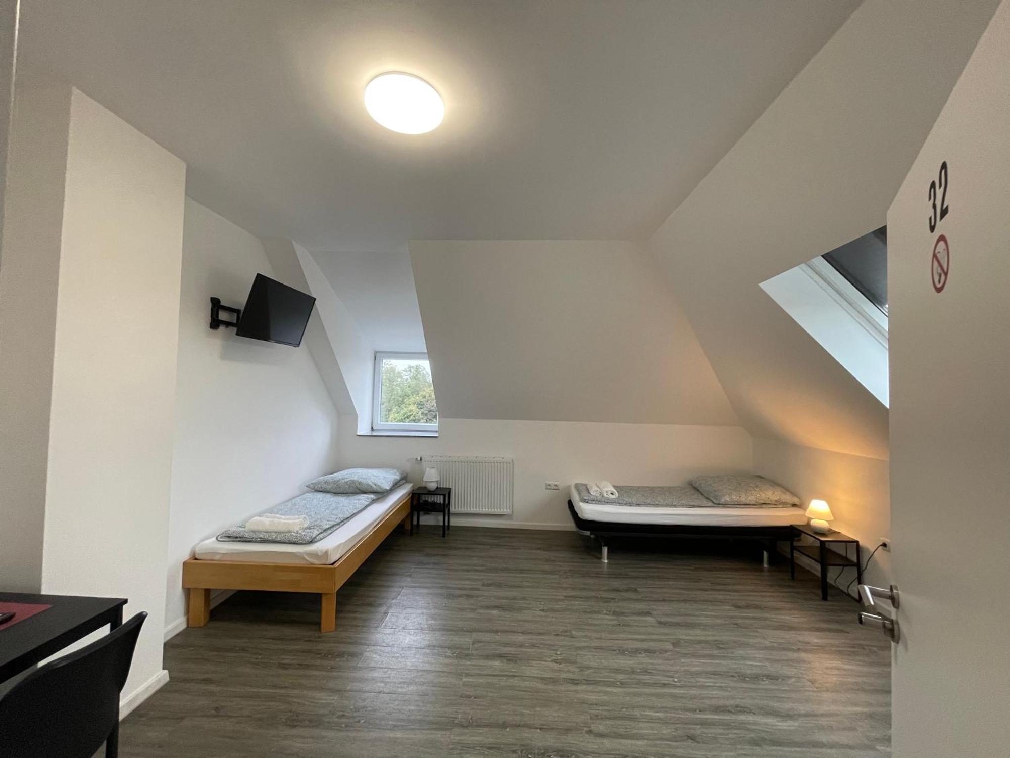 Comfortable Hostel In Wesseling Exteriör bild
